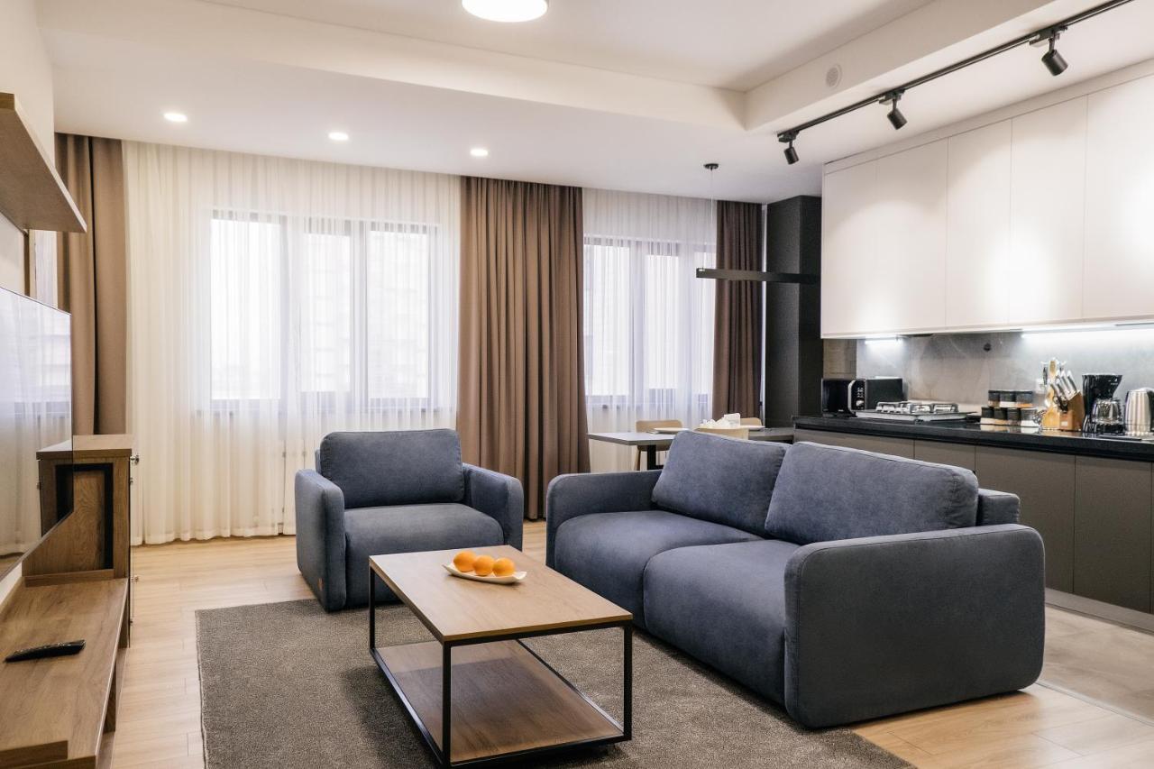 Solutel Apartments-35 Bishkek Bagian luar foto